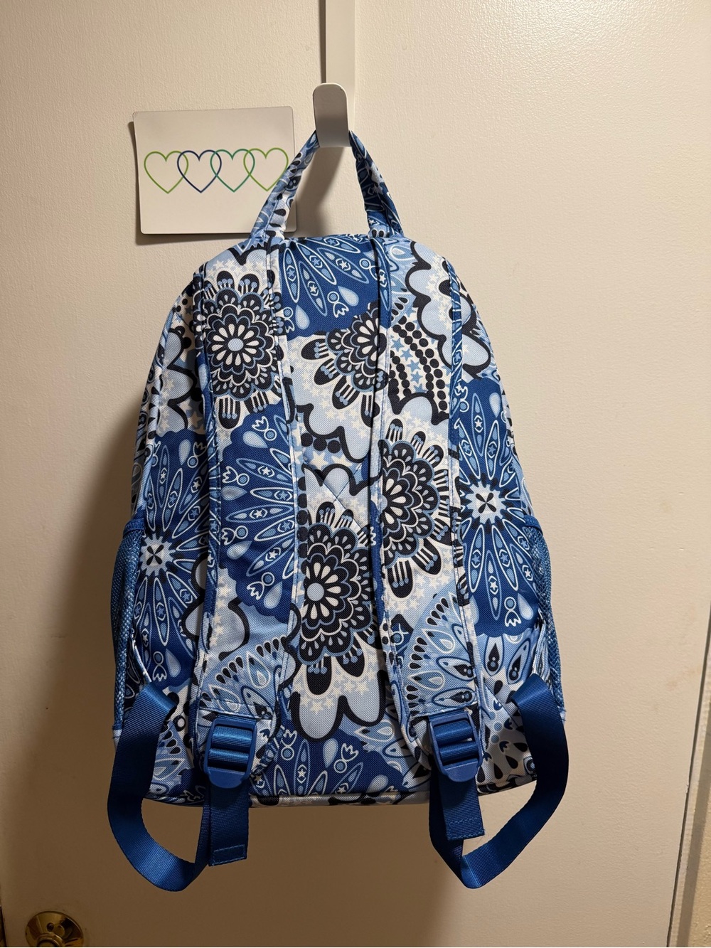 Vera Bradley Blue and White Paisley lighten up Backpack. EUC like new! - Picture 2 of 9
